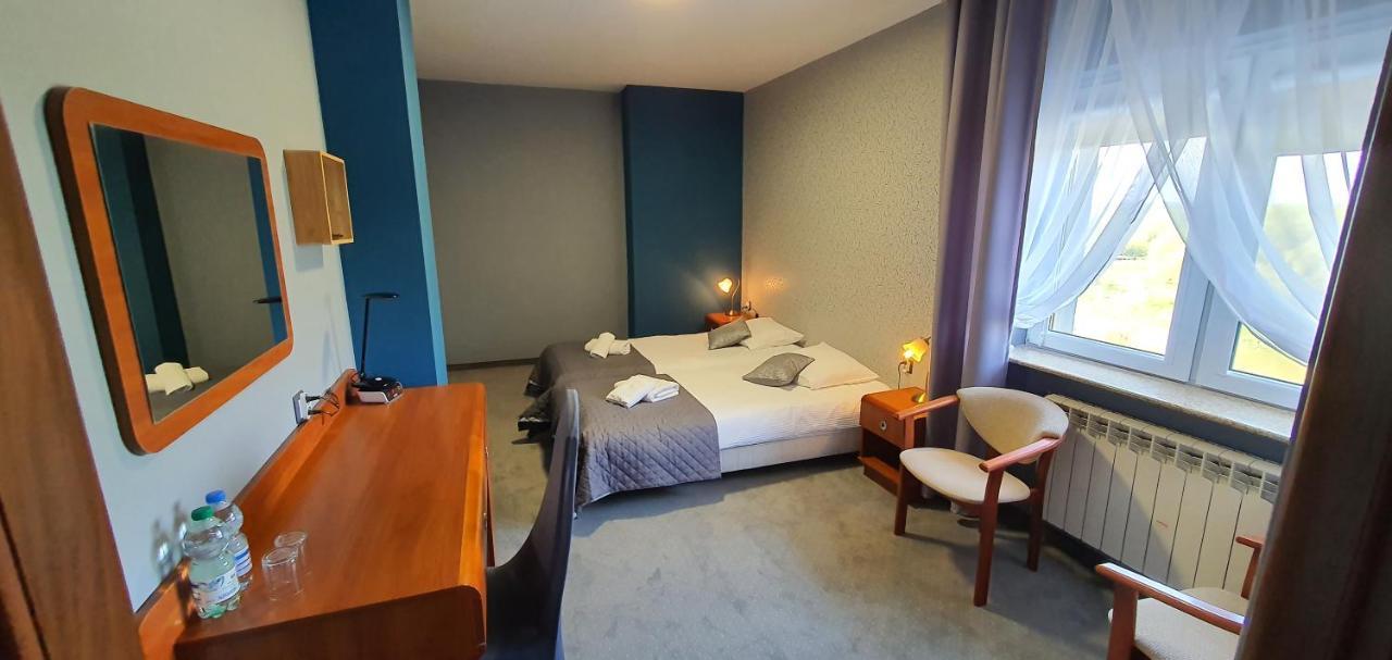 Hotel Bursztynowy Jozefow na Wisla Buitenkant foto