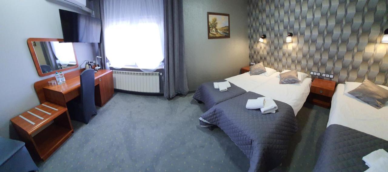 Hotel Bursztynowy Jozefow na Wisla Buitenkant foto
