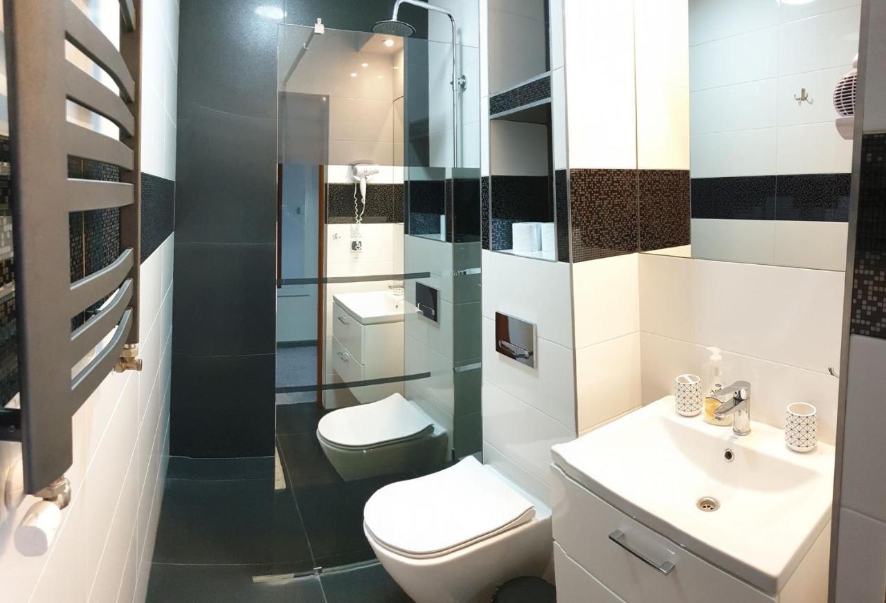 Hotel Bursztynowy Jozefow na Wisla Buitenkant foto