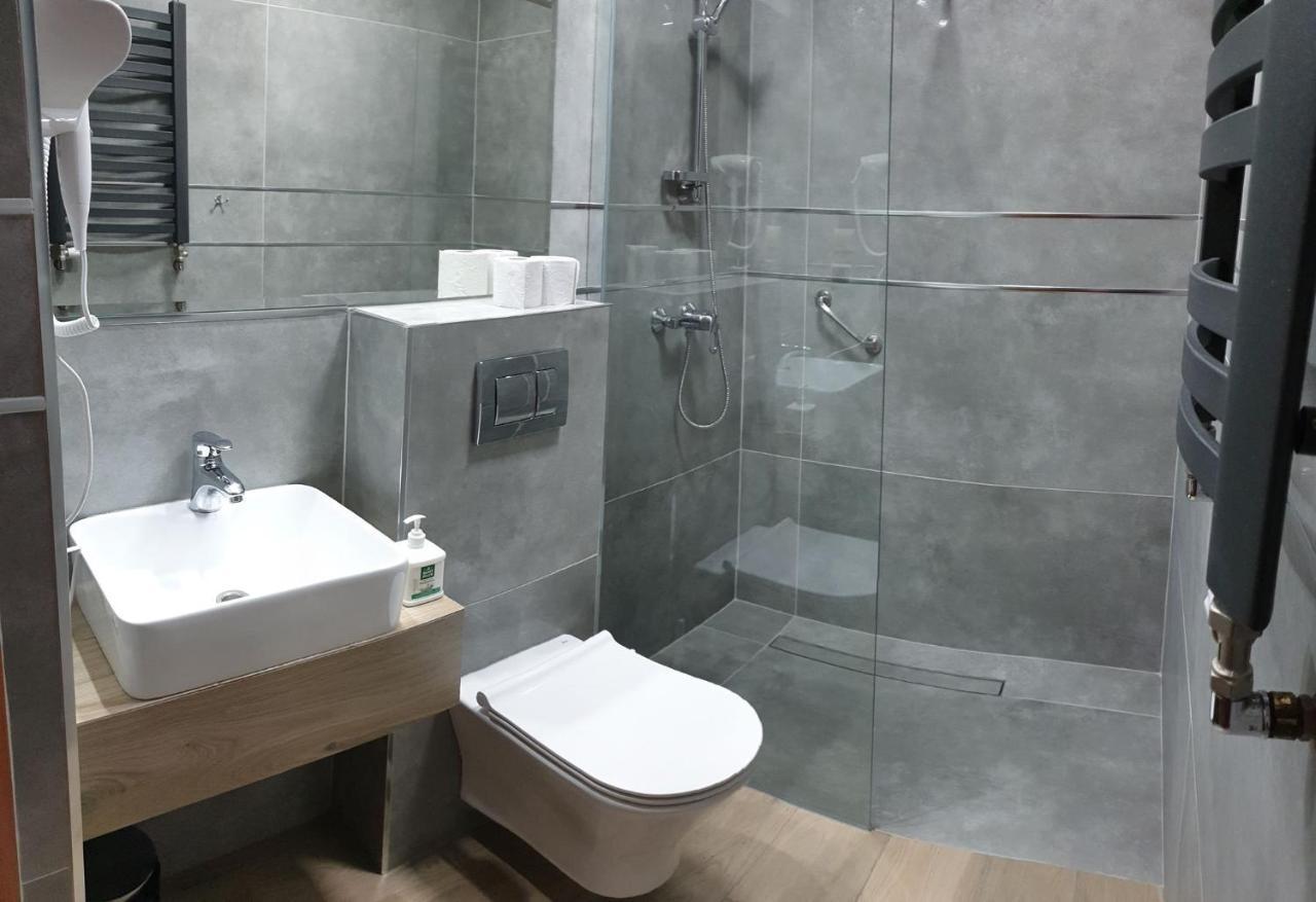 Hotel Bursztynowy Jozefow na Wisla Buitenkant foto